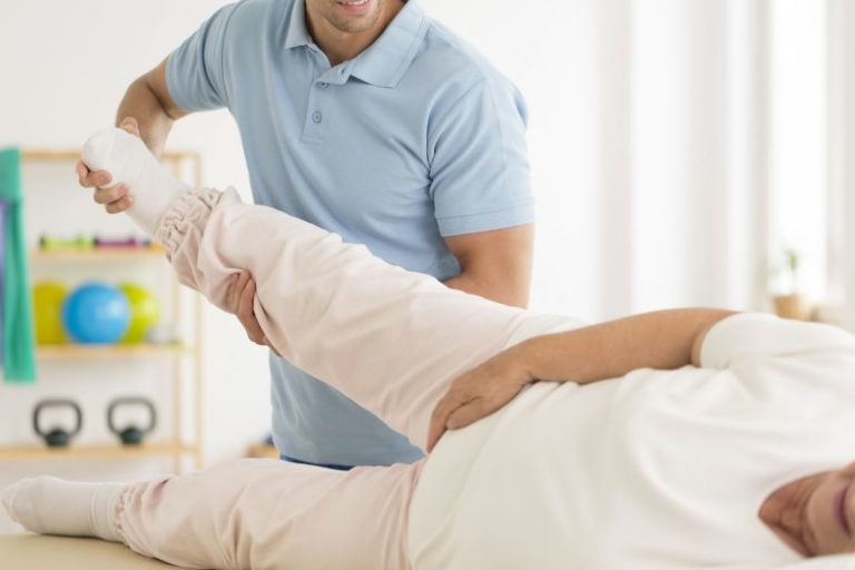 Jak wybierać miejsca do realizowania terapii rehabilitacyjnych?