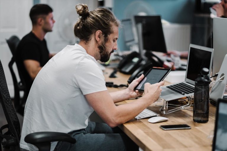 Gdzie w sieci internetowej znajdziemy dobrą stronę dotyczącą finansów?